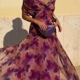 Eleganten V-izrez obleka