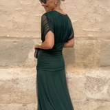 Eleganten V-izrez obleka
