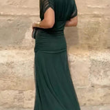 Luana - Elegantna obleka z V-izrezom