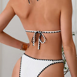 Bela Halter Kvačkana Dva Kosa Bikini Set